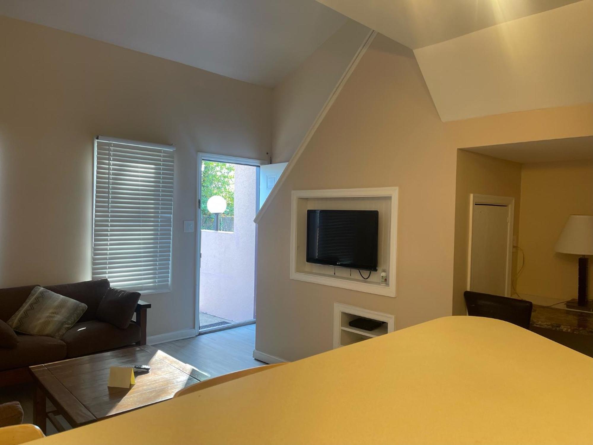 Executive Suites Winchester Exteriér fotografie